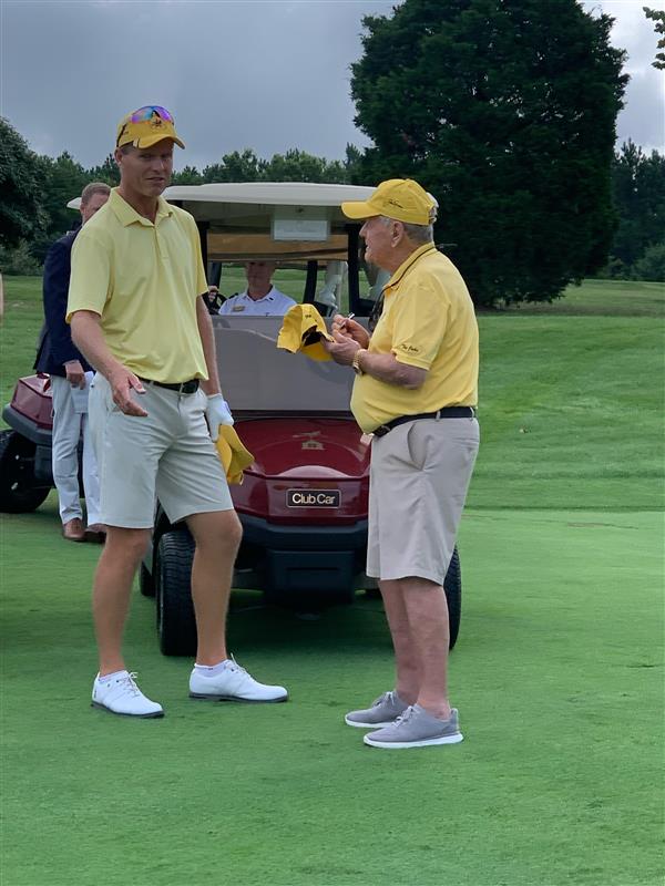 Golfers at the Play Yellow golf tournament [4]